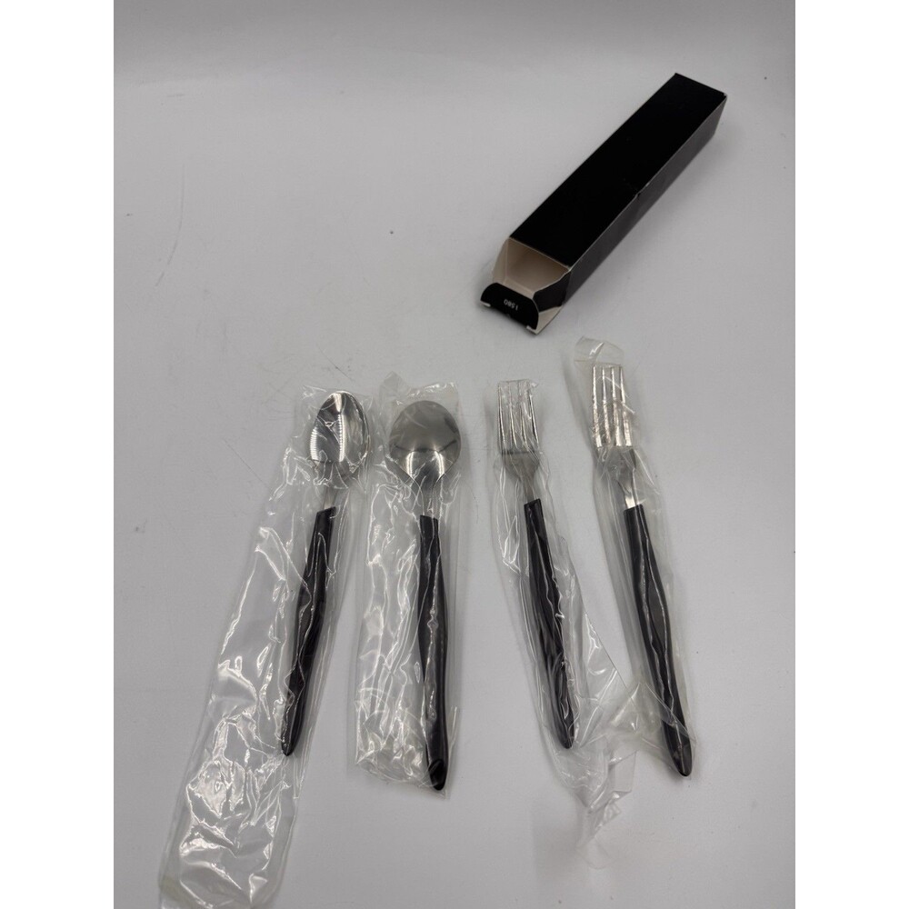 New CUTCO 1545 4 Piece Flatware Set w/2 Spoons & Forks Original Box Brown Handle